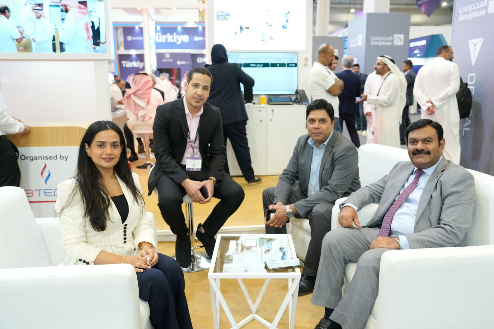 ACME team engaging with attendees at LEAP 2026