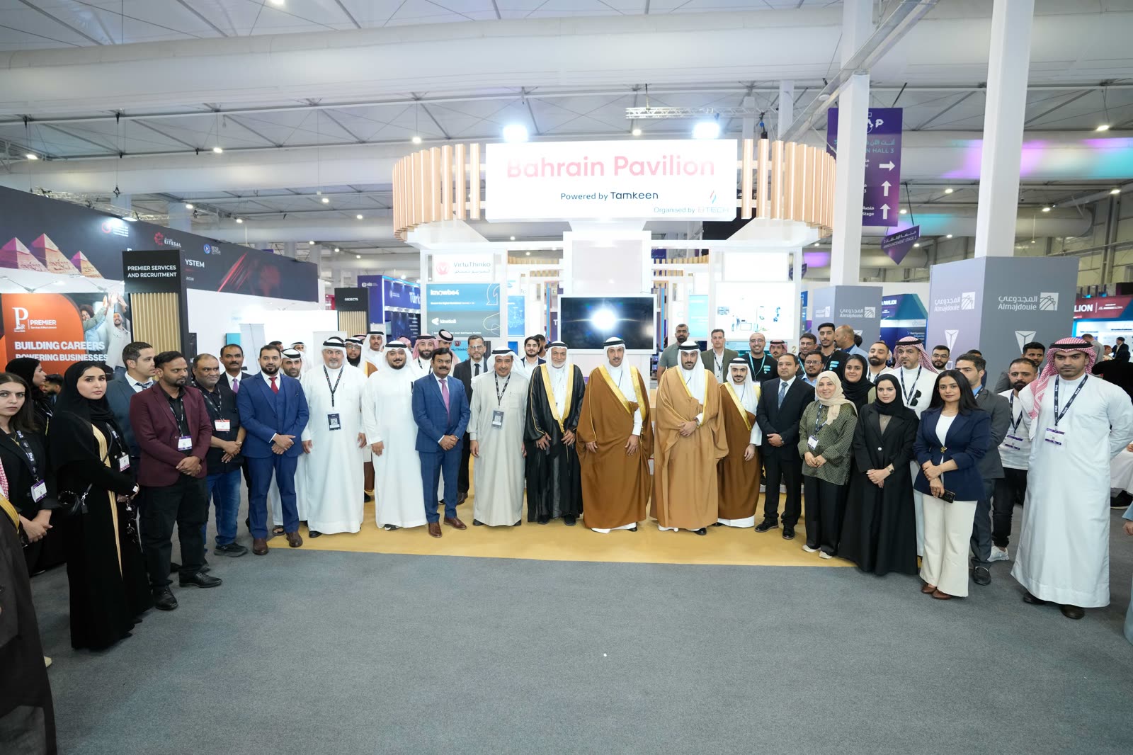 H.E. Dr. Shaikh Abdullah bin Ahmed Al Khalifa visits the ACME stand at LEAP 2026